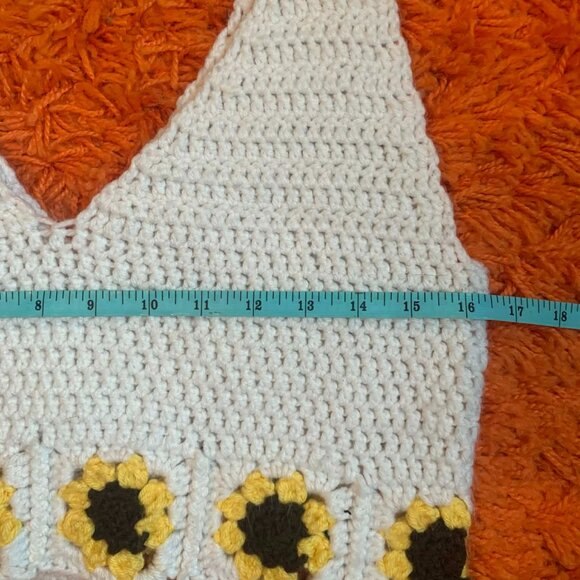 Handmade Crochet Daisy Tank Top - Picture 2 of 3